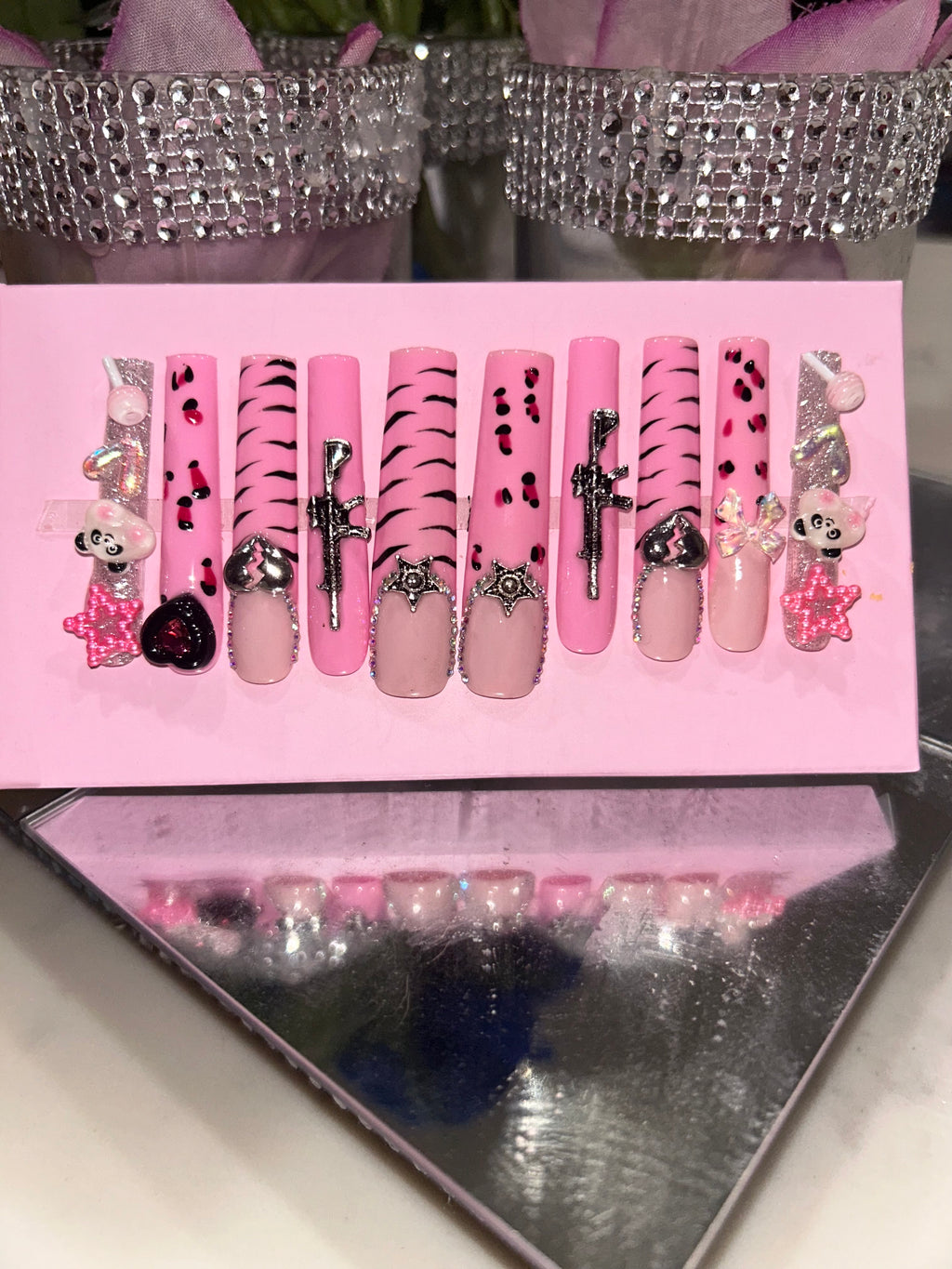 Handmade acrylic press on XXL nails pink & black